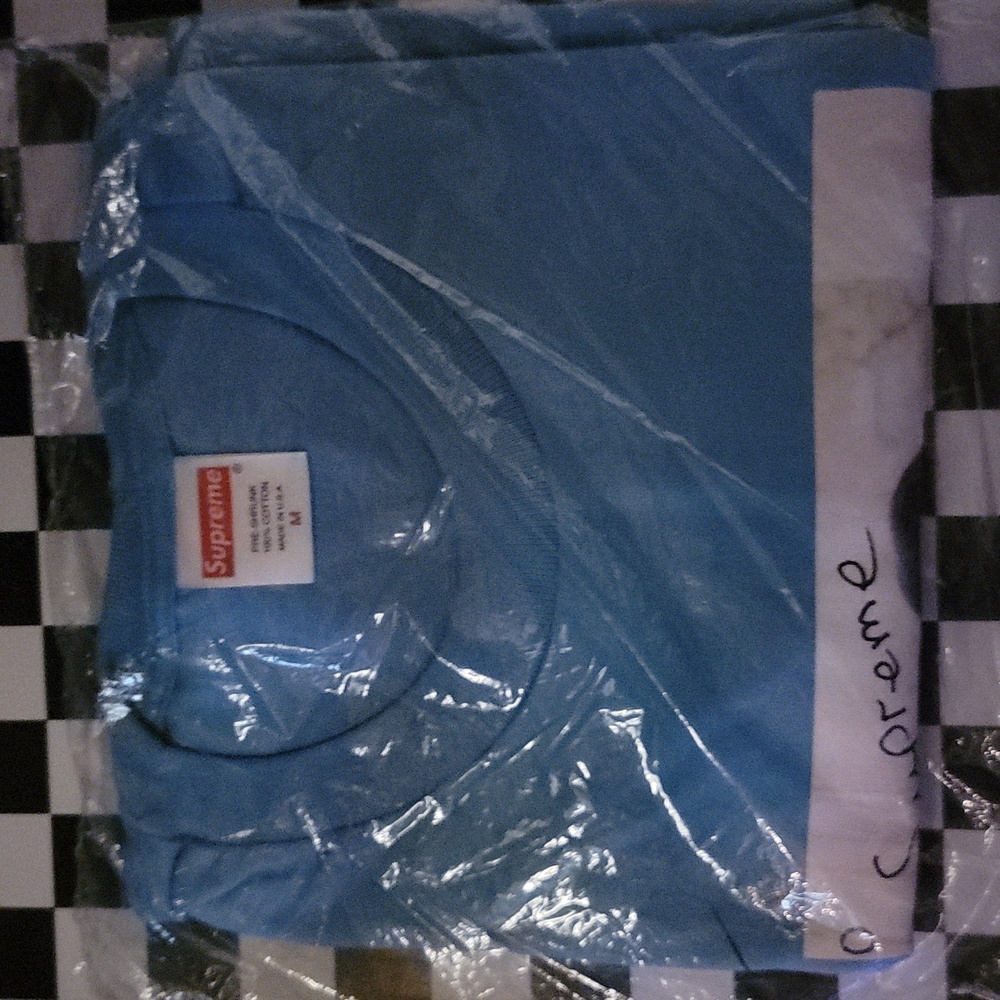 Supreme Lil Kim Tee - Picture 3 of 5
